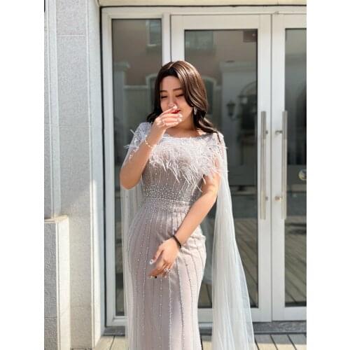 Sliver Pink Luxury Gowns Fashion Ladies Partydress Feathers Cape Beading With Diamond Evening Dresses For Women Wedding Party