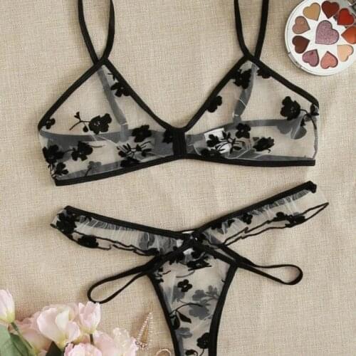 Sexy Womens Underwear Bra No Steel Ring Ultra-thin Breathable Bra Sexy Hollow Lace Bra Set Breathable Comfortable Underwear