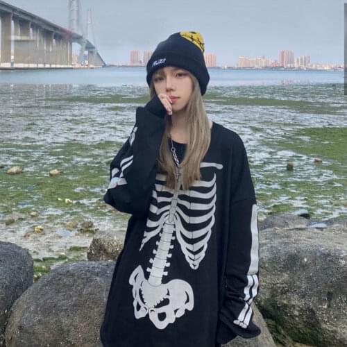 Long sleeve T-shirt Women Hip Hop long sleeve vintage tops 90s female grunge skull Pullover Womens Y2k Style Aesthetic Clothes