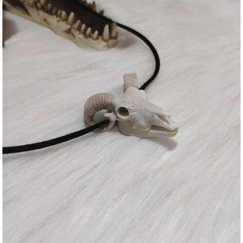 New Gothic Bighorn Ram Skull Pendant Necklace Mountain Sheep Jewelry Resin Aries Ram Skull Fashion Punk Pendant Women Men Gift