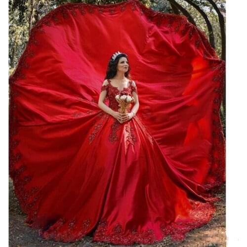 2020 Spaghetti A-Line Lace Appliques Red Prom Dresses Beaded Beaded Formal Middle East Long Special Occasion Evening Party Gowns