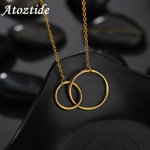 Atoztide Charm Double Circle Interlock Clavicle Short Necklace For Women Stainless Steel Simple Round Necklace Jewelry Gift