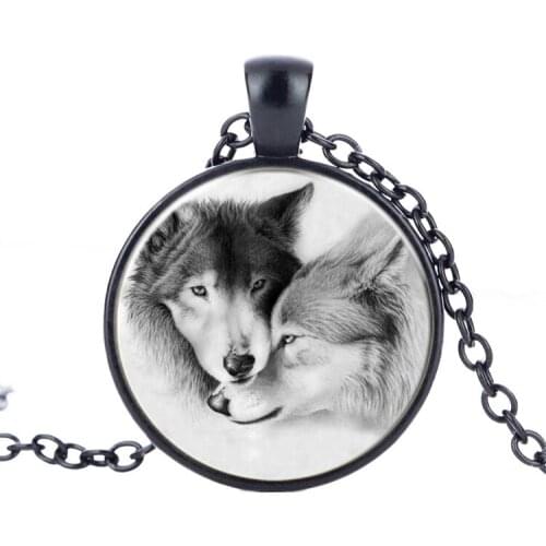 Time Gemstone Necklace Fashion Black and White Double Wolf Popular Glass Pendant Necklace Jewelry