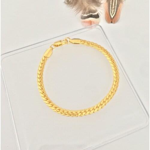 New Simple Ladies Personality Bracelet Embossed Chain Fashion Jewelry Golden Temperament Ladies Bracelet Party Gift Celebration