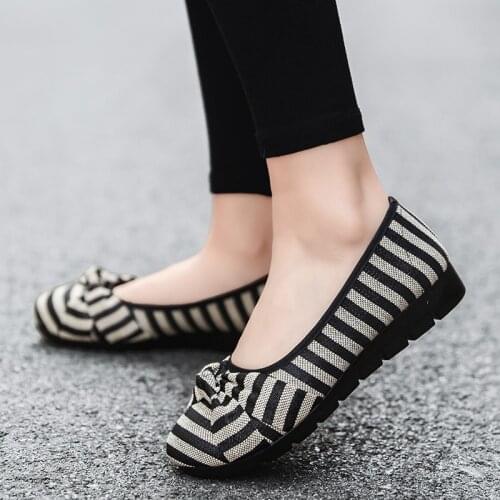 Casual Shoes Breathable Sock Shoes Slip On Walking Shoes Outdoor 2021 new women
