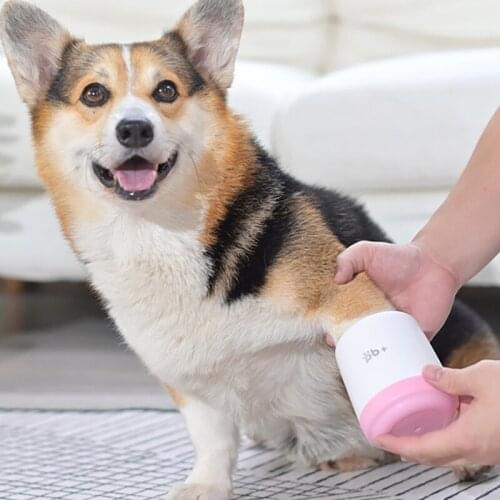 Quickly Wash Dirty Cat Dog Foot Cleaner Portable Pet Foot Washer Cup Paw Clean Brush Pet Paw Cleaning Cup Soft Silicone Combs