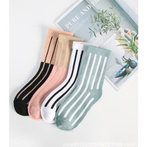 New Design Autumn Winter Combed Cotton Harajuku Woman Striped Outing Street Ease Match Ins Fashion Casual Crew Middle Tube Socks