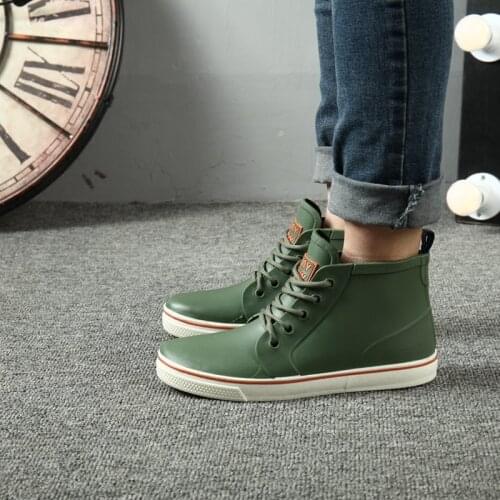 2017 NEW STYLE rainboots slip water shoes fishing boots short rubber rain boots man bot garden boots Men lightweight galoshes