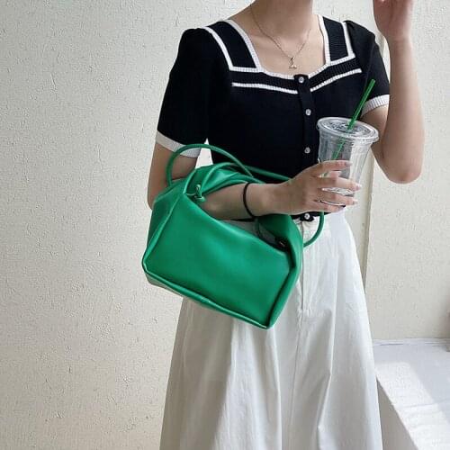Fashion twist handbag trendy one-shoulder messenger bag personality retro small square bag