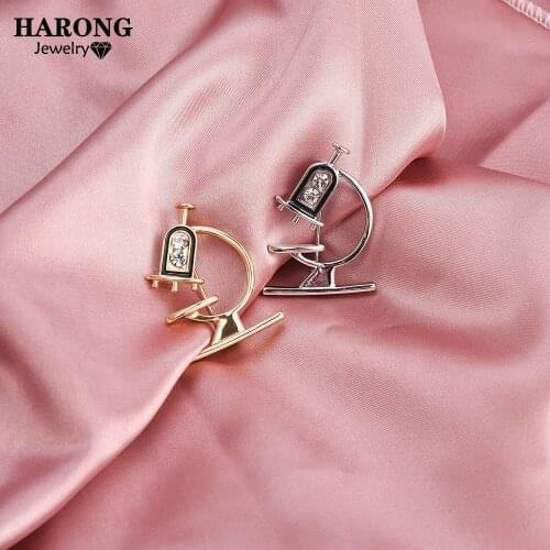 Harong New Microscope Medical Enamel Metal Pin Brooches for Nurse Chemistry Teacher Crystal Badge Lapel Pins Jewelry Accessories