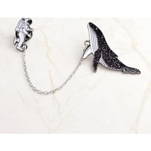 MINGQI Cartoon brooches Astronaut And Whales enamel Pins with chain coat shirt bag Pin Buckle Badge Fashion jewelry accessories