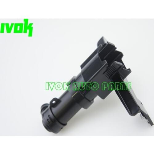 Right Headlight washer nozzle headlamp washers jet for Toyota Crown 04-05 GRS182 85207-30020 8520730020