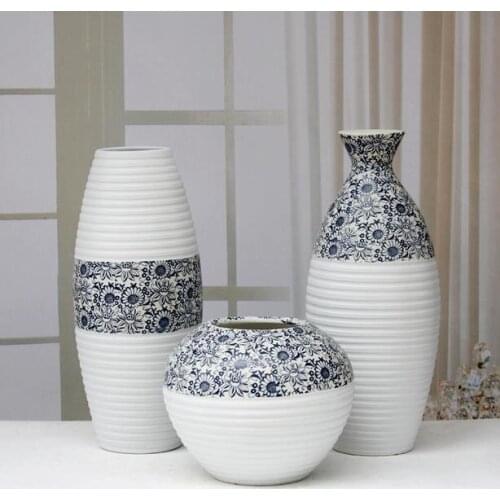 Classical Ceramic Flower Vase Set Ornamental Earthenware Handicraft Accessories Embellishment for Room Decoration and Present