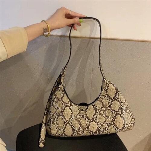 New Spring Summer Commuter Underarm Bag Trend Womens Snake Like Portable Shoulder Bag Baguette French Urban Vintage