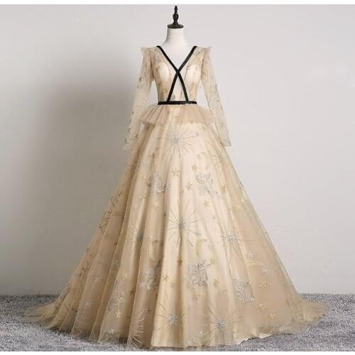 Quinceanera Dress Long Sleeve Party Dress Sexy V-neck Ball Gown Vintage Lace Floral Print Quinceanera Dresses Vestidos 2021