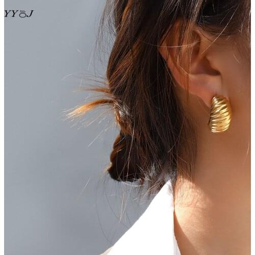 Big chunky croissant hoop earring for women shrimp stainless steel hoop earring fashion jewelry 2021