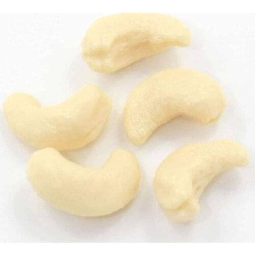 50/100 pcs Fake Cashew Artificial Fruit Nuts For Decoration Filler home Party Food Props