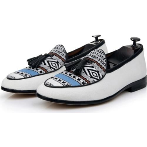 SHOOEGLE Slip-on White Canvas Loafers Men Moccasins Tassels Casual Shoes Man Flats Party Dress Shoes Ethnic style Free Shipping