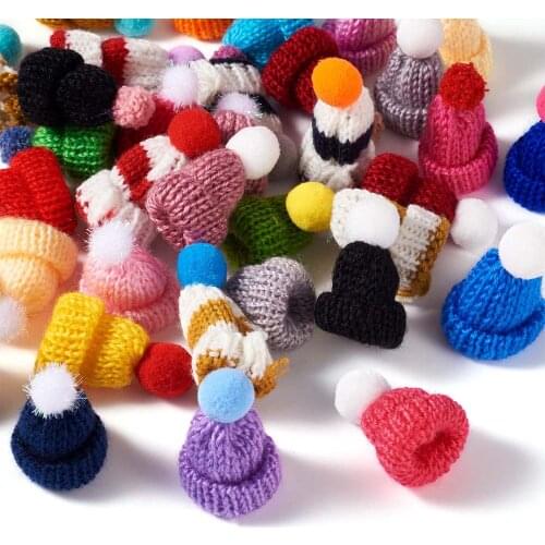 100pcs Handmade Woven Yarn Hat Cute Finger Hats Mix Color Mini Caps for Ornament Headwear Garment DIY Craft Christmas Home Decor