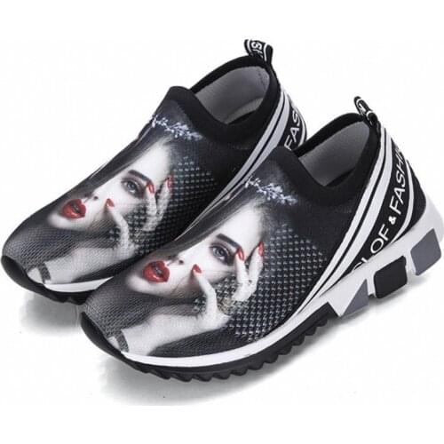 Casual Flying Weave Shoes Women 2020 New Fashion Round Head Soft Black Flats Ladies Non Slip Slip-On Travel Shoes Sneakers Woman