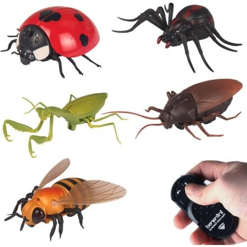 Simulation Bugs Infrared Remote control toys Spider Cockroaches Tricky Halloween Funny Joke Toys Gift For Adult Prank Insects