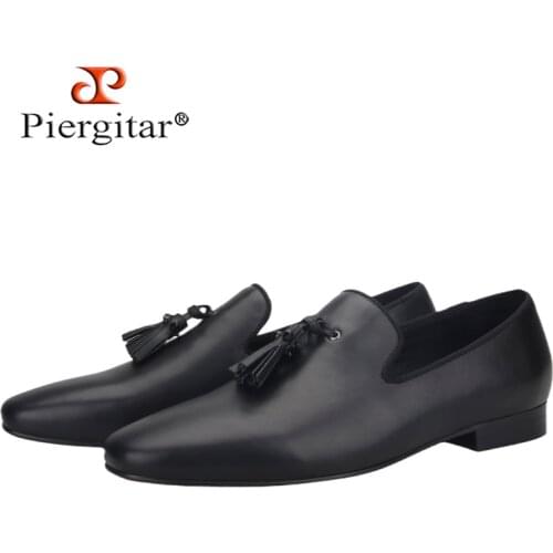 Piergitar New Black Genuine Leather Mens Loafers British Classic Tassel Style Men Smoking Slippers Red Color Outsole Moccasin
