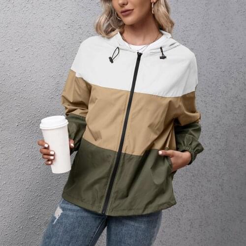 New Womens Lightweight Jackets Women Coats Casual Windbreaker Waterproof Raincoat Mountaineering Suit Windproof Female Clothing