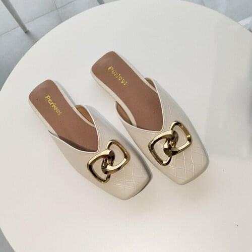 Spring and Summer Korean Version Soft Bottom Square Head Wearing Flat Bottom Baotou Fashion Versatile Breathable Sandals