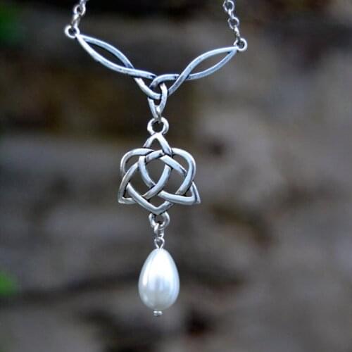 Celtic Knot Crystal Wicca Triquetra Necklace Amulet Religious Irish Knot Crystal Pendant Fashion Ladies Jewelry