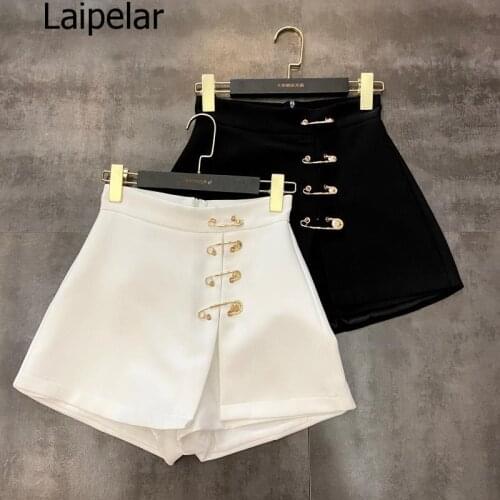 2021 Summer New Fashion Metal Pin Decorative Skirt Shorts Solid Color Lady High Waist Wide Leg Shorts Women Skirts
