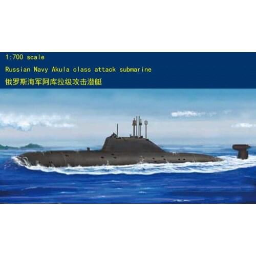 Hobby Boss 87005 1/700 scale Russ i an Navy Akula class attack submar ine plastic model kit