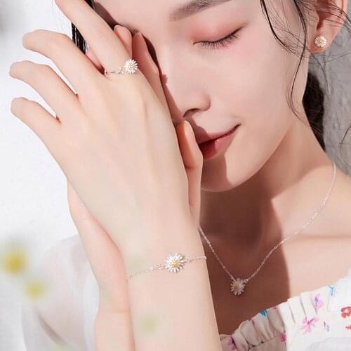 New arrival silver plated Daisy jewelry sets Necklace/Earrings/open Ring/Bracelet Sweet Daisy Pendant wedding jewelry for women