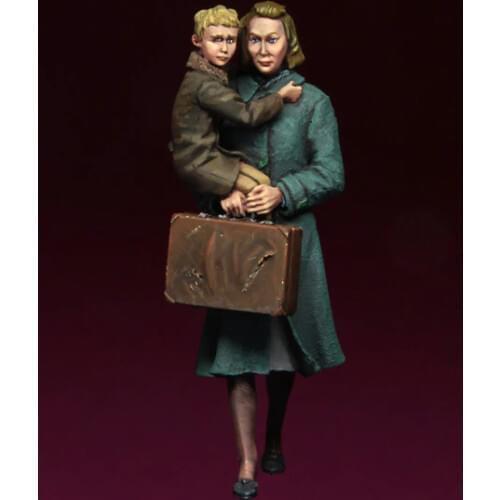 [tuskmodel] resin toy lady with kids