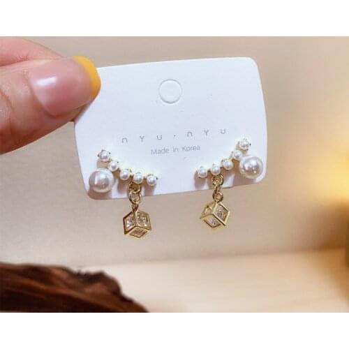 Drop Earrings for Women Fashionable Shining Crystal Pearl Earrings Light Luxury Square Geometric Earrings Jewelry Wholesale