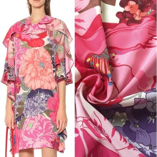 European brand new digital printing fabrics, pink flowers are like brocade, sewing fabric factory stores are not out of stock