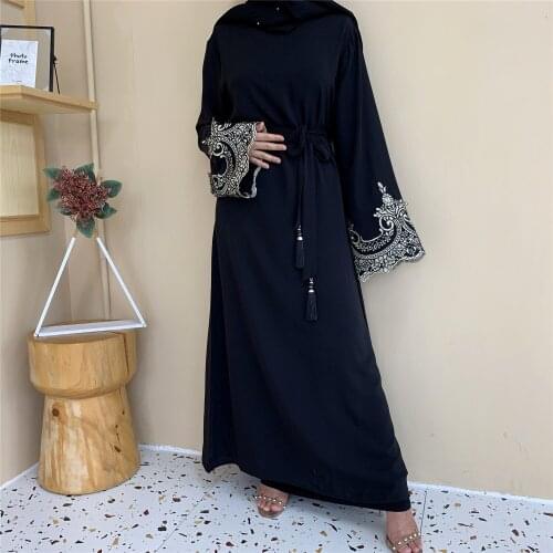 Islamic Turkey Dubai Elegant Robe Muslim Dress Black Abaya Long Sleeve Lace Patchwork Dress with Belt Sexy Arab Turkish Women