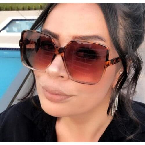2021 New Big Frame Square Sunglasses Fashion Trend All-match Womens Sunglasses Cross-border Hot Sale Sunglasses Motos