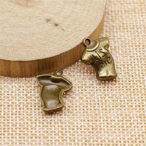 Free shipping 36pcs 18x13mm antique bronze kiss me T-shirt charms diy retro jewelry fit Earring keychain hair card pendant