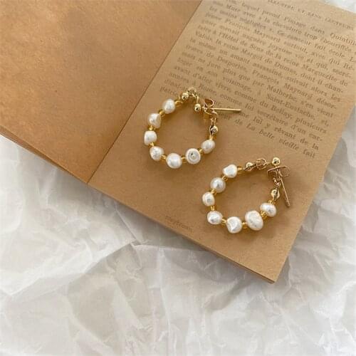Korean Baroque Pearl Hoop Earrings Gold Color Acrylic Beads Circle Charms Hoops Women Earrings Vintage Party Jewelry