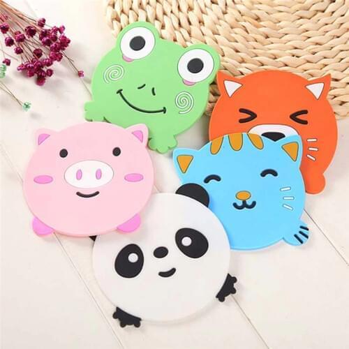 2Pcs/lot Silicone Dining Table Placemat Coaster Kitchen Accessories Mat Cup Bar Mug Cartoon Animal Pig Cat Fox Frog Drink Pads