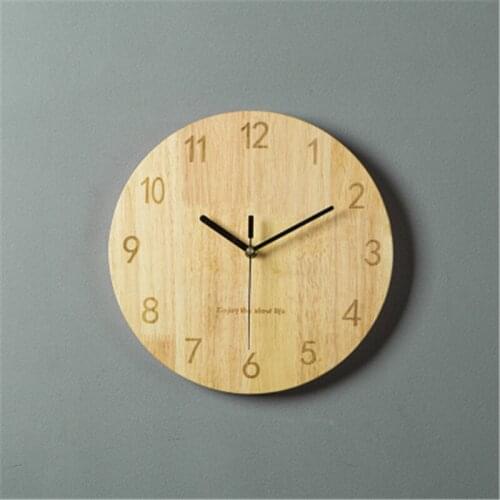 New Nordic fresh solid wood wall clock Creative personality mute bedroom art wooden clock Home simple wall clock