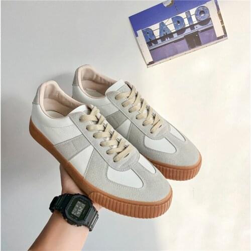 Mens Shoes New Fashion Shoes Leisure Board Shoes Small White Shoes Sports Training Shoes Retro Men Fashion Sneakers