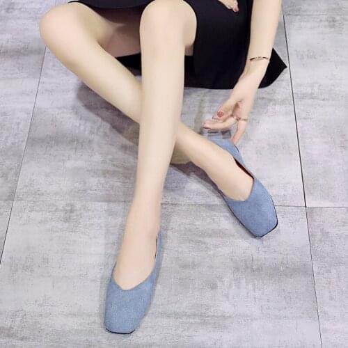 2020 New Fashion Light and Comfortable Flat Mouth Round Head Solid Color Wild Comfortable Ladies Casual Flat Loafers W28-08