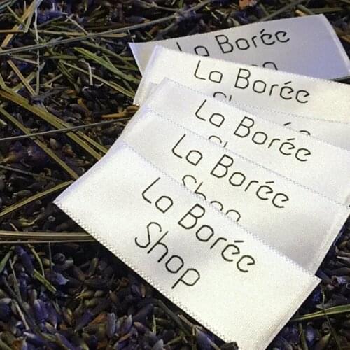 300pcs High Quality Custom Fabric satin clothing Care labels with text logo Brand Printed washing label Sewing flat Garment tags