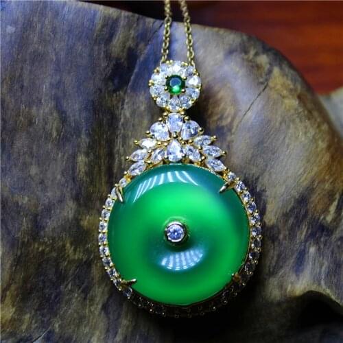 Liemjee Wholesale Fashion Jewelry Green Agate Inlaid Peace Buckle Necklace For Women Feature Namour Charm Gift All Seasons