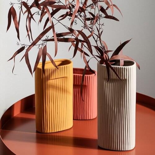 Creative Ceramic Vase Minimalist Decor Modern Home Decoration Ceramic Vases for Decoration Nordic Vase Living Room Decor Gifts