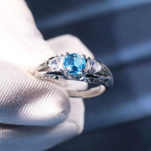 New Trendy Creative Design Heart Crystal Hollow Carved Letter Ring Romantic Sweet Wedding Engagement Ring Jewelry Gift for Wife