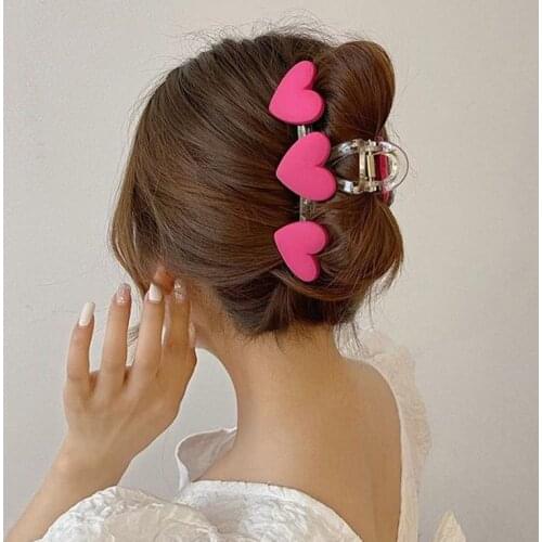 New Korea Heart Shape Acrylic Hair Claws Crab Large Pearl Claw Clips for Woman Girls Bath Barrette Lady Fashion Headdress Gifts