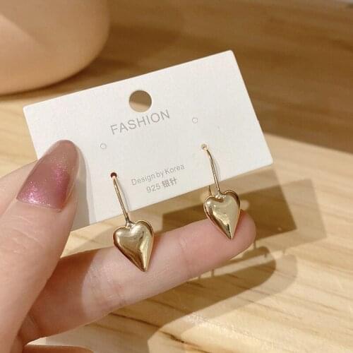 The Latest Version Of French Glossy Heart Earrings Gold Personality Geometric Stud Earrings For Women Girls Jewelry 2021