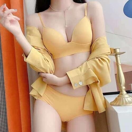 Latex series soft and comfortable glossy spring and summer style no steel ring, no restraint, no trace bra set